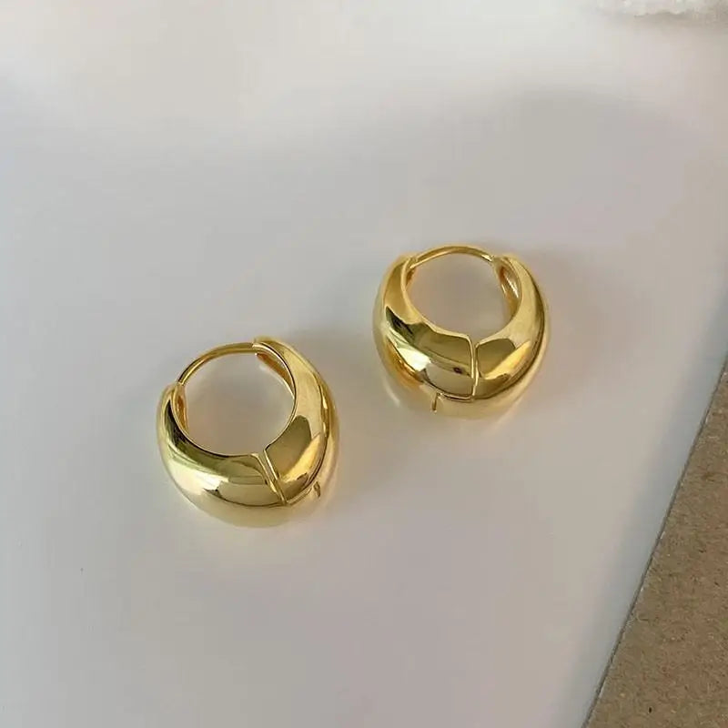 Fashion Vintage Gold Color U Earrings For Women Metal Earing Jewelry 2024 Trending Korean Silver Color Oval Hoop Earrings JN9