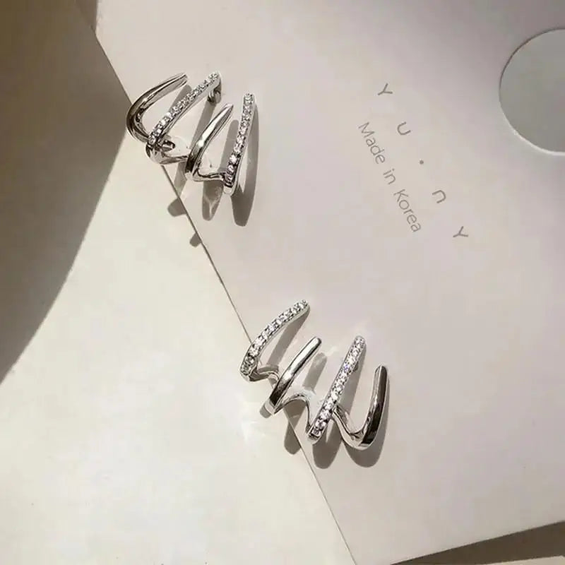 Fashion Vintage Gold Color U Earrings For Women Metal Earing Jewelry 2024 Trending Korean Silver Color Oval Hoop Earrings JN9