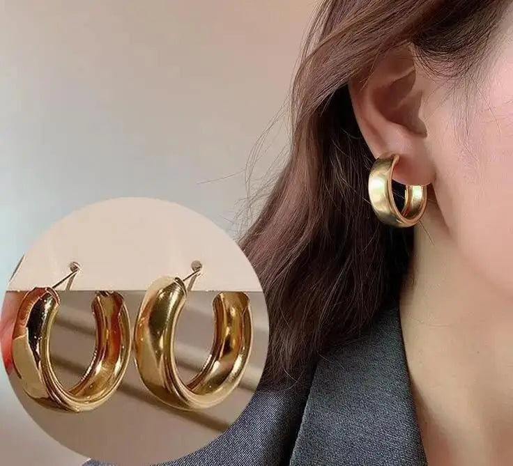 Fashion Vintage Gold Color U Earrings For Women Metal Earing Jewelry 2024 Trending Korean Silver Color Oval Hoop Earrings JN9