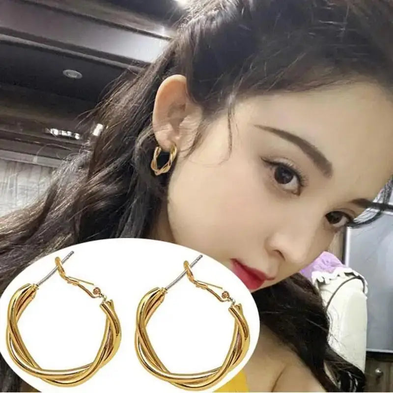 Fashion Vintage Gold Color U Earrings For Women Metal Earing Jewelry 2024 Trending Korean Silver Color Oval Hoop Earrings JN9